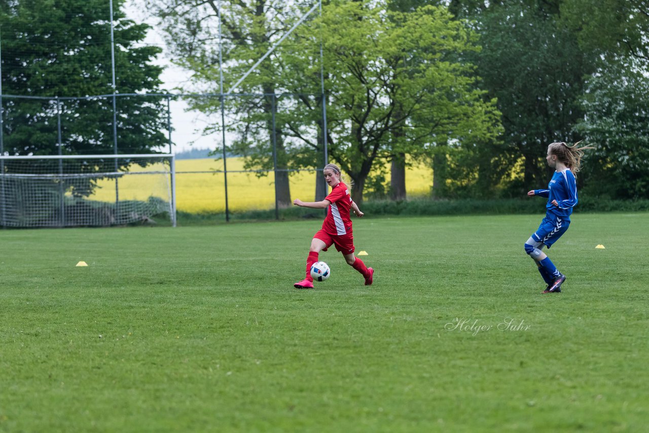 Bild 75 - wCJ SV Steinhorst/Labenz - VfL Oldesloe : Ergebnis: 18:0